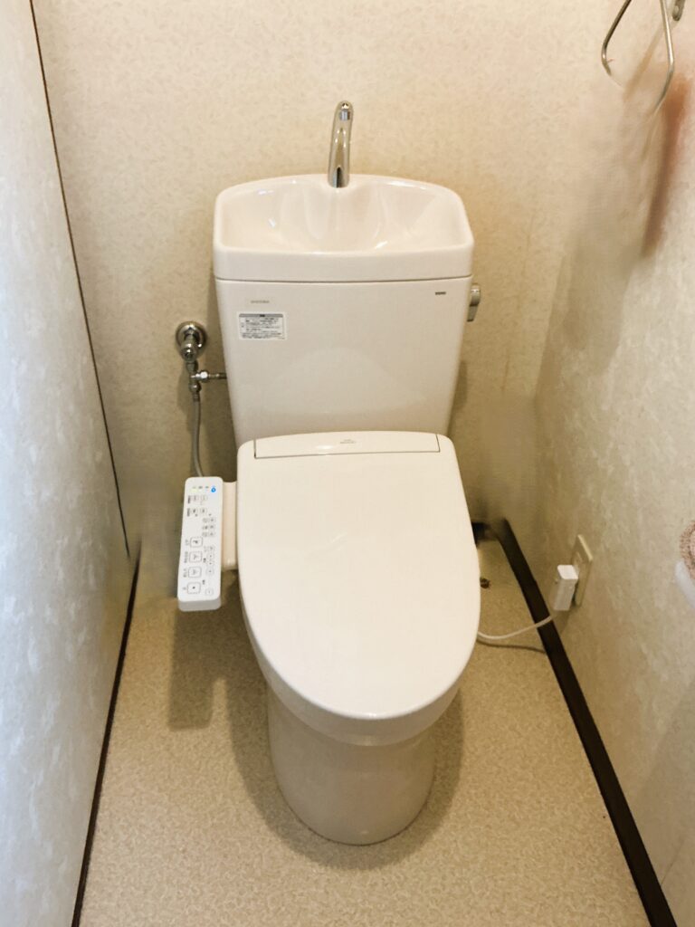 【使い勝手はそのままに、機器が新しく!】中津市 トイレリフォーム