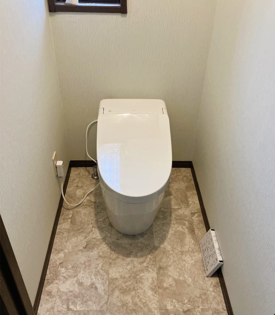【まるでタンクレスのような一体型トイレ】豊前市　トイレリフォーム