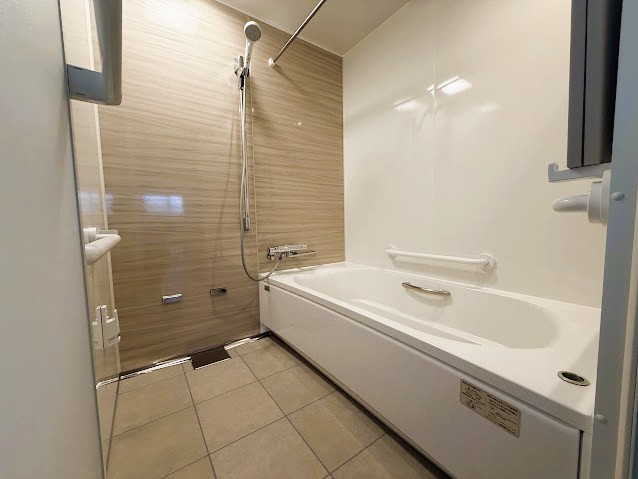 【優れた素材と機能性！快適な浴室】中津市　お風呂リフォーム